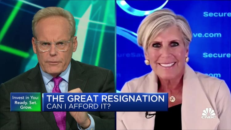 Suze Orman tells you what you should consider before resigning from your job