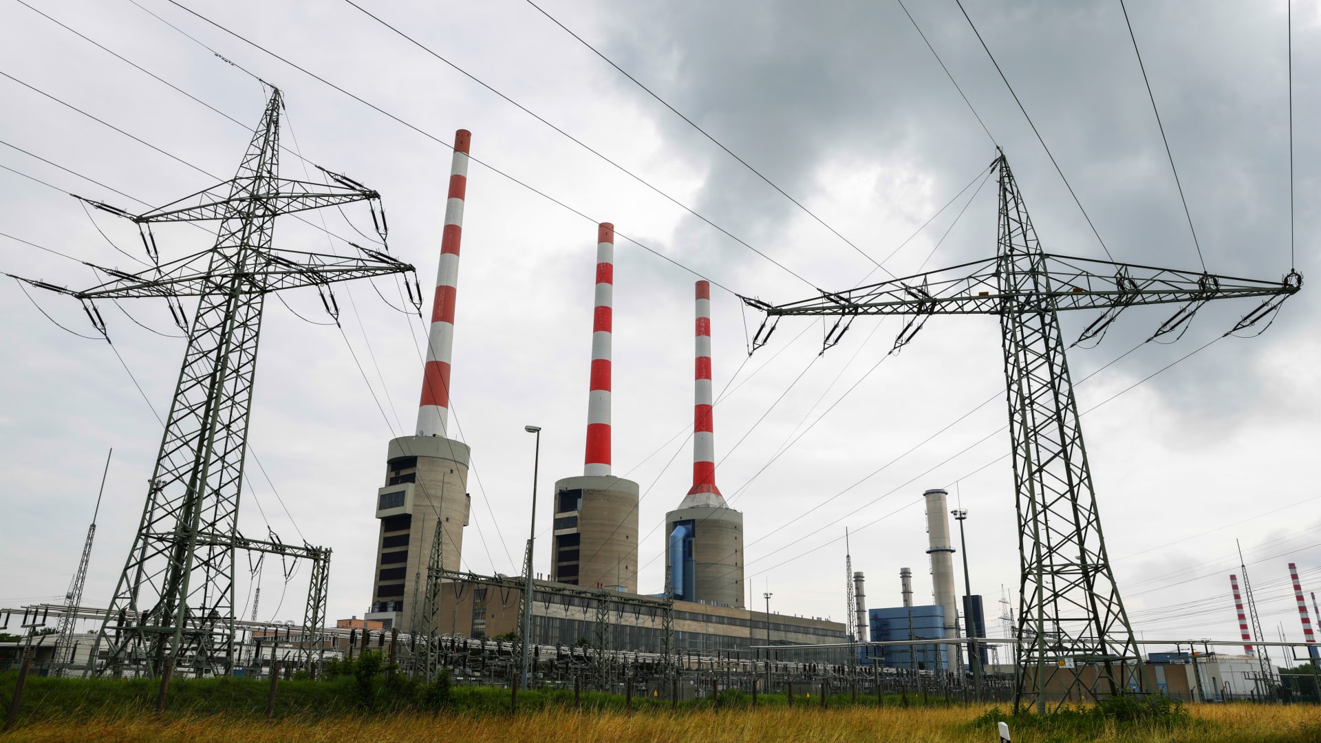German firms sign deals in UAE as Berlin seeks alternative energy supplies