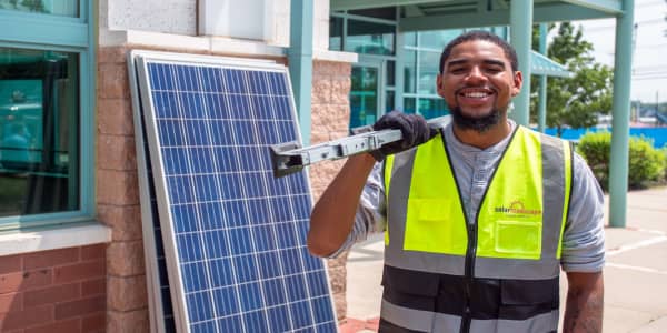 This 25-year-old makes $100K a year as a solar roof installer in Linden, New Jersey