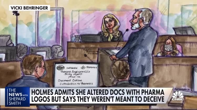 Elizabeth Holmes takes the stand for a third day