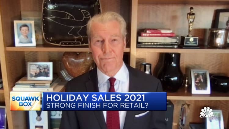 Retail margins are going to be high over holidays, says former Macy's CEO