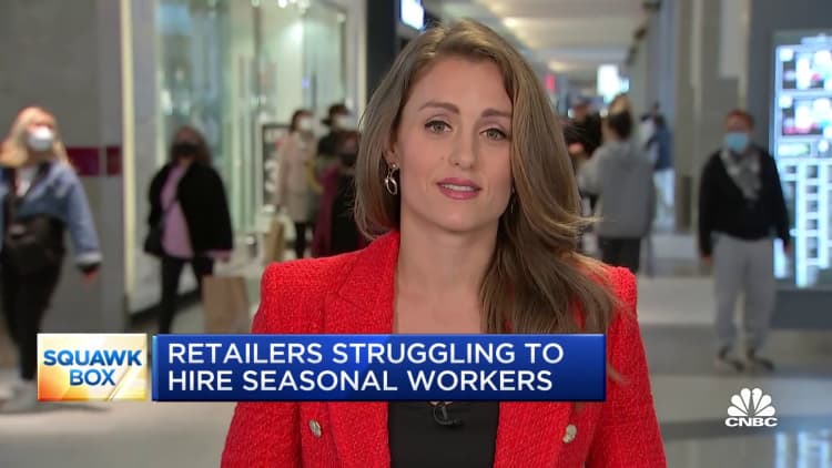 Retailers struggle to hire seasonal workers as Black Friday kicks off