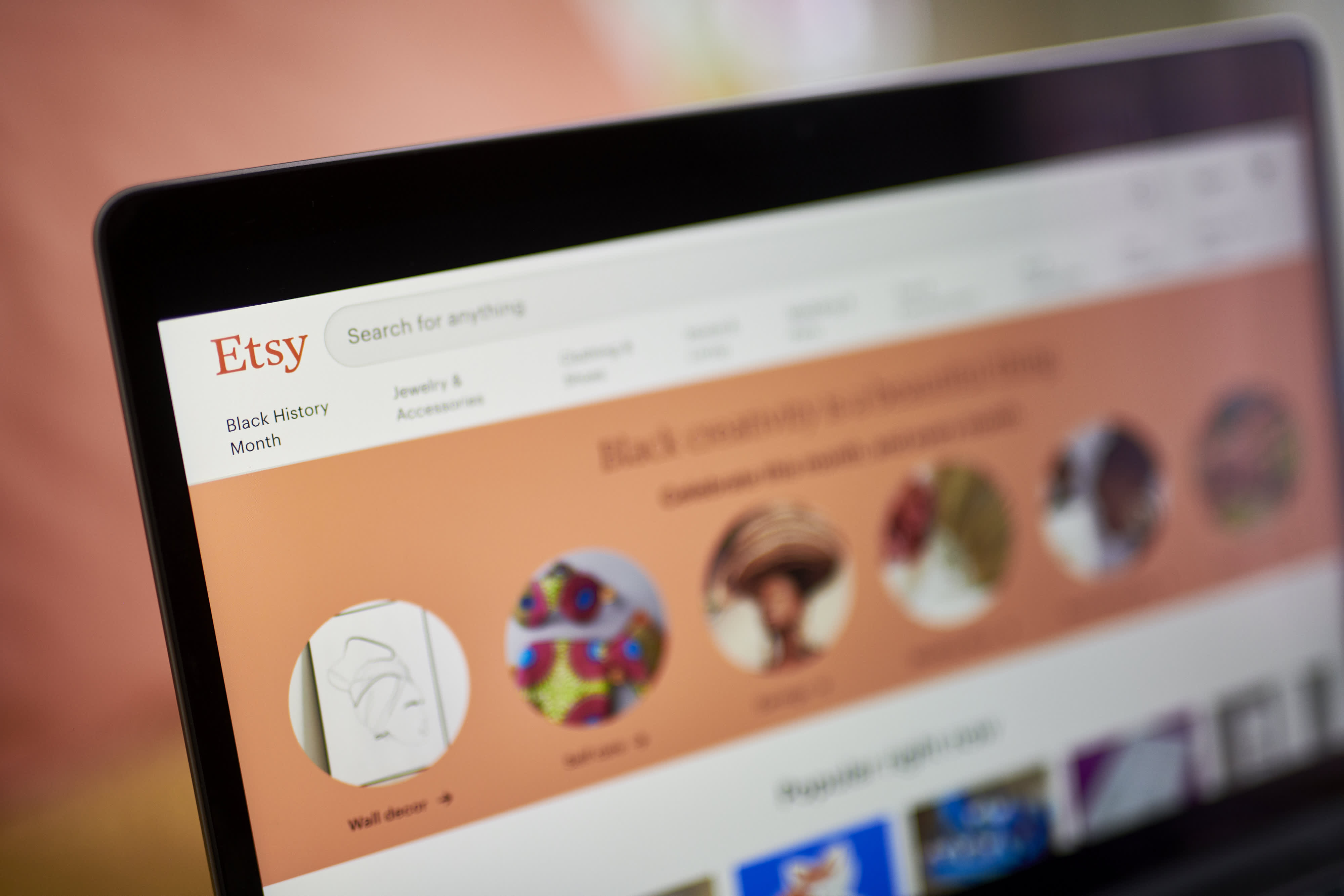 Jefferies double downgrades Etsy, sees stock tumbling 25% as consumer spending slows