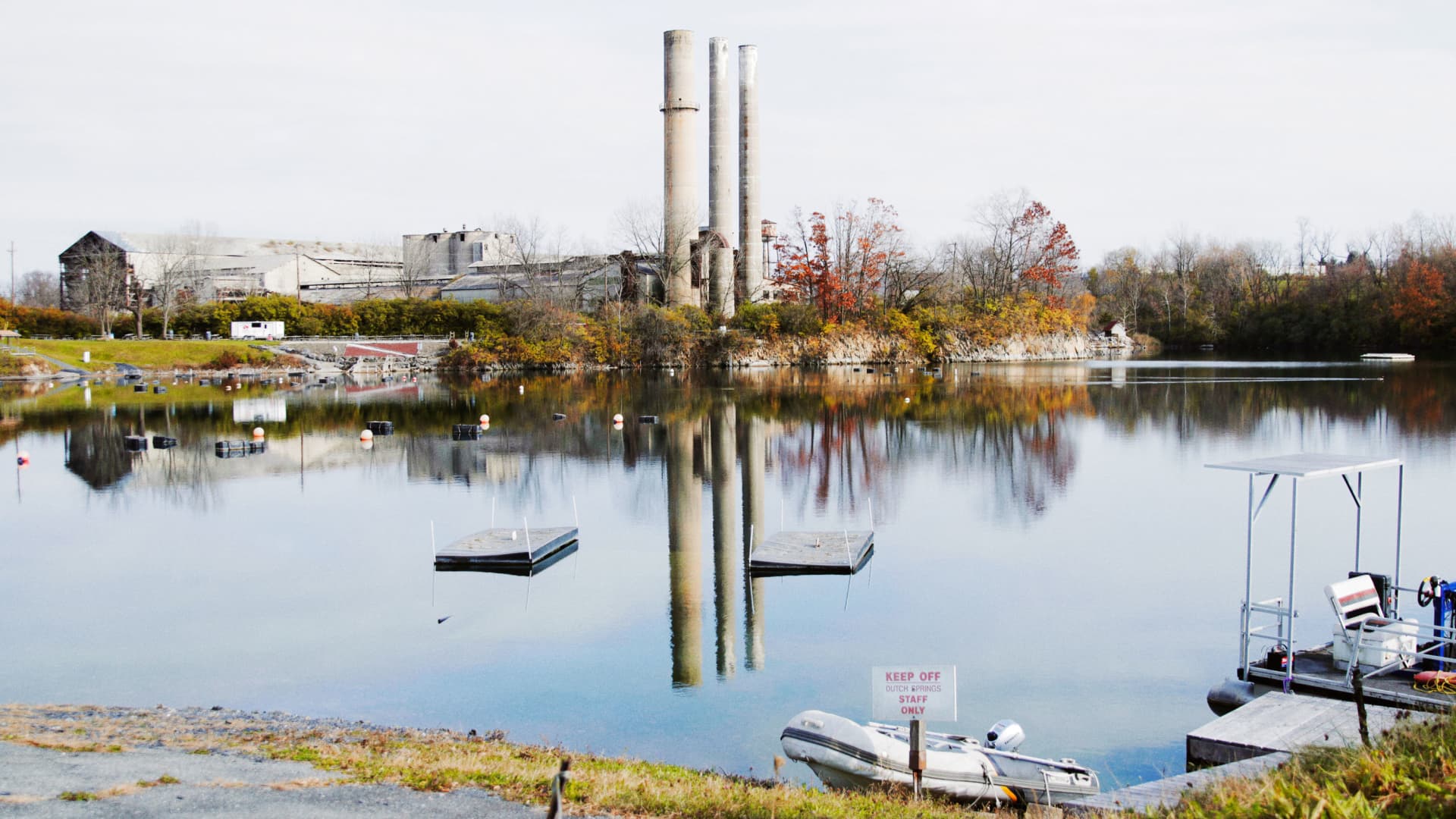 The quarry lake at Dutch Springs, a scuba diving center and aqua park in the Lehigh Valley, Pennsylvania.