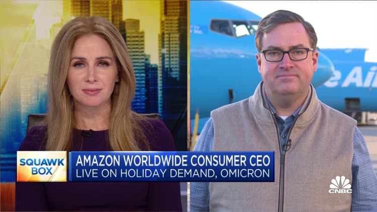 Amazon exec on supply chain: Customers should find what they need over holidays