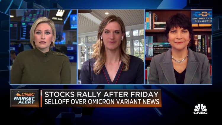 Here's how you should play today's market with Meghan Shue and JoAnne Feeney