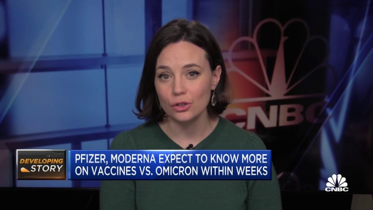 Pfizer, Moderna expect to know more on vaccines vs. omicron over the next few weeks