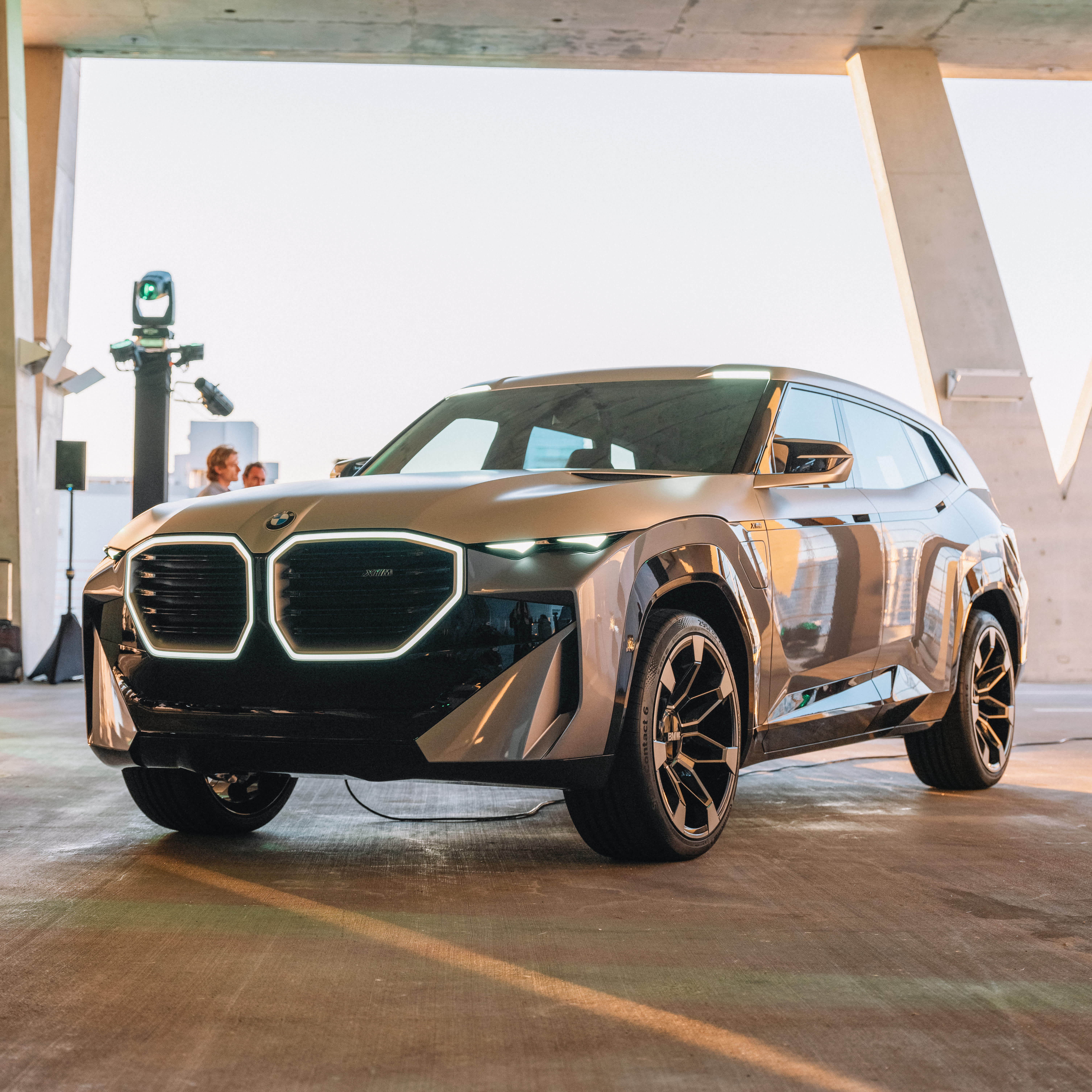 BMW unveils high-performance XM hybrid electric concept vehicle ahead of U.S. production Auto Recent