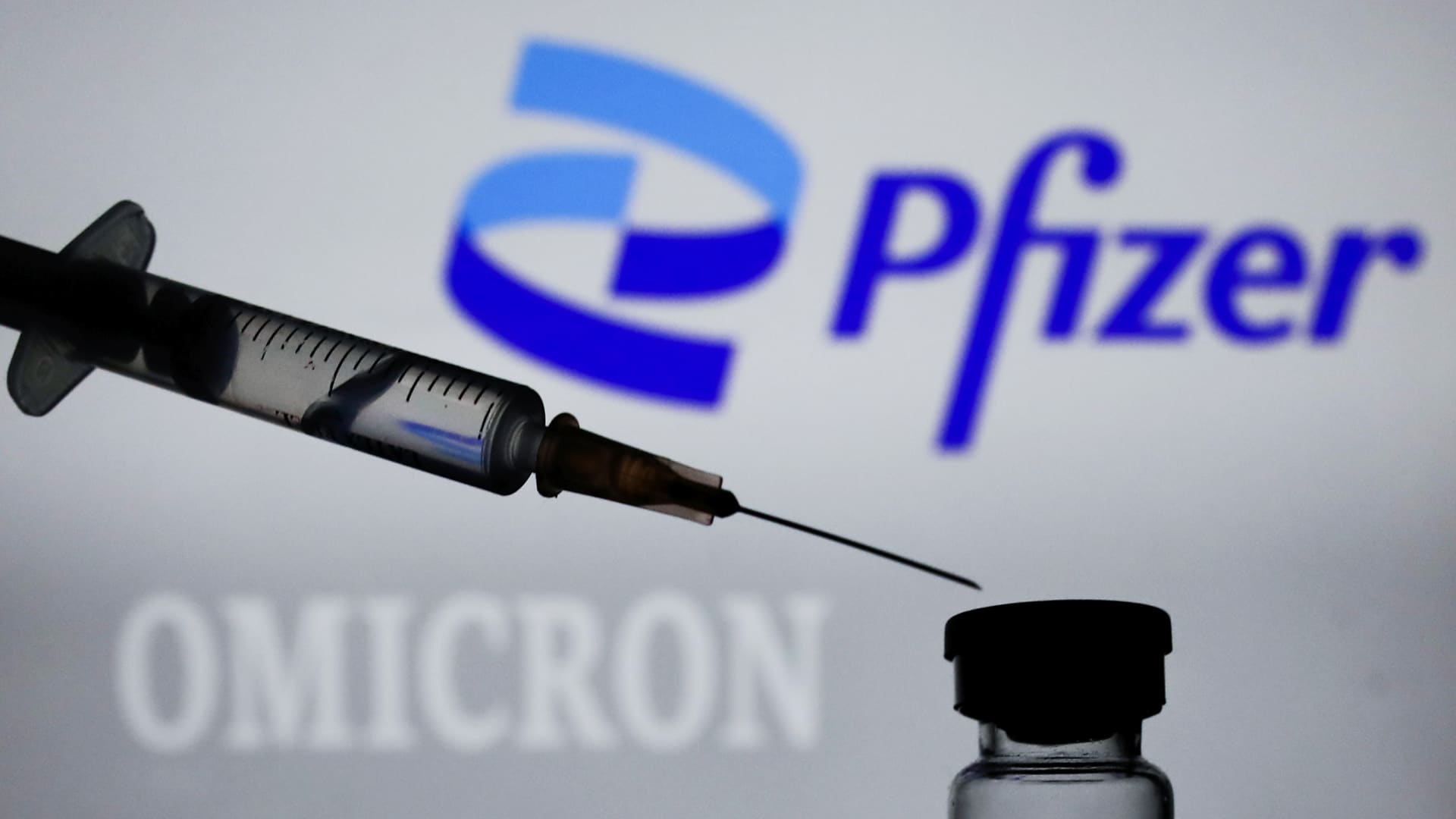 Pfizer says omicron shots substantially boosted antibodies against BA.5 subvariant in early human data