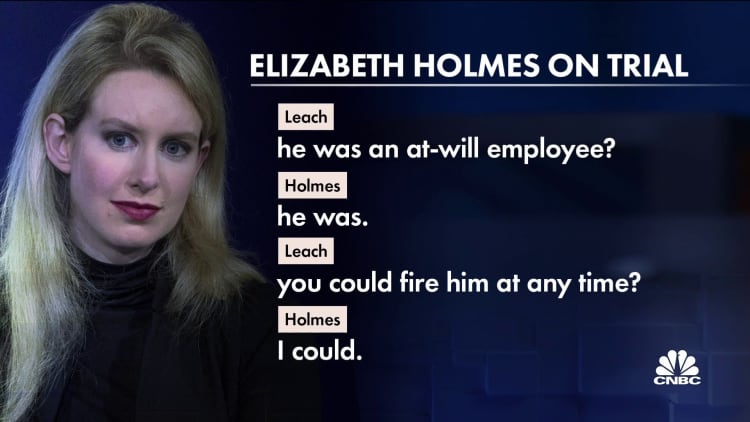 Prosecutors cross-examine Elizabeth Holmes on witness stand