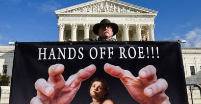 Supreme Court hears arguments in major abortion case challenging Roe v. Wade