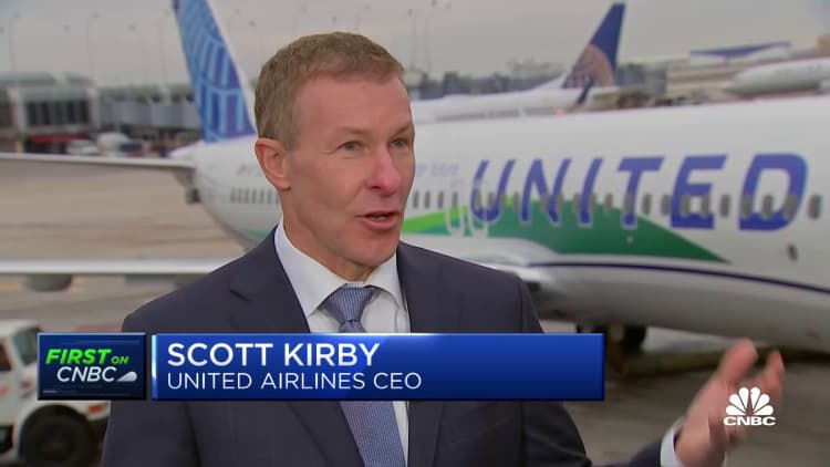 United Airlines CEO says omicron will affect near-term bookings but impact should be smaller than delta