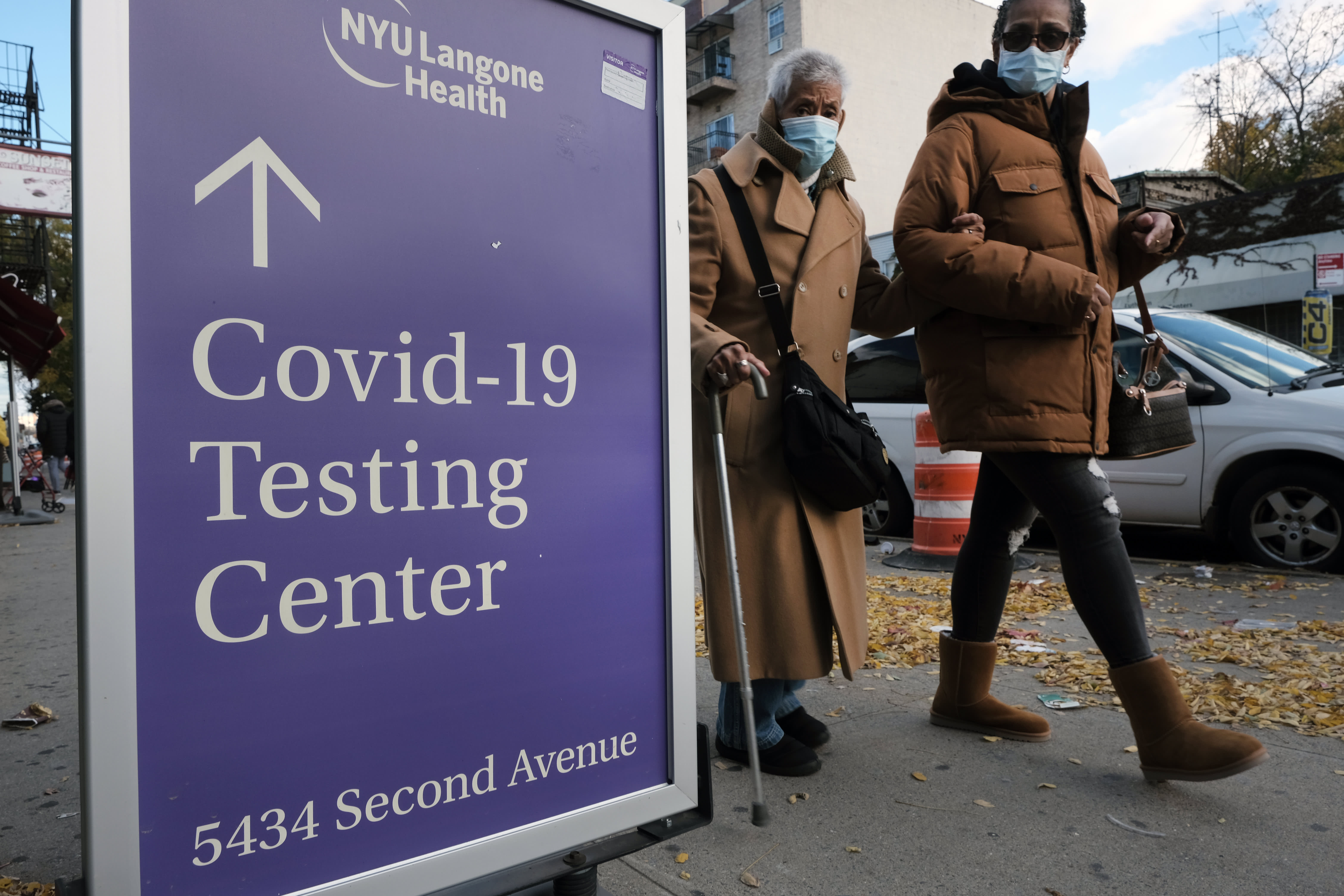 Minnesota reports second U.S. omicron Covid case in resident who traveled to New York City