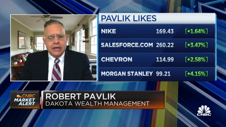 Dakota Wealth Management's chief market strategist recommends Salesforce, Nike, Chevron