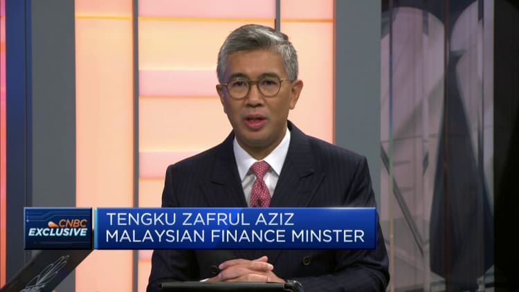 Malaysian finance minister says confident of hitting 2021 GDP target despite omicron variant