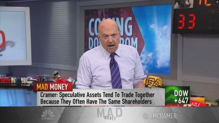 Jim Cramer analyzes the sell-off in cloud stocks and offers a strategy to invest in a rebound