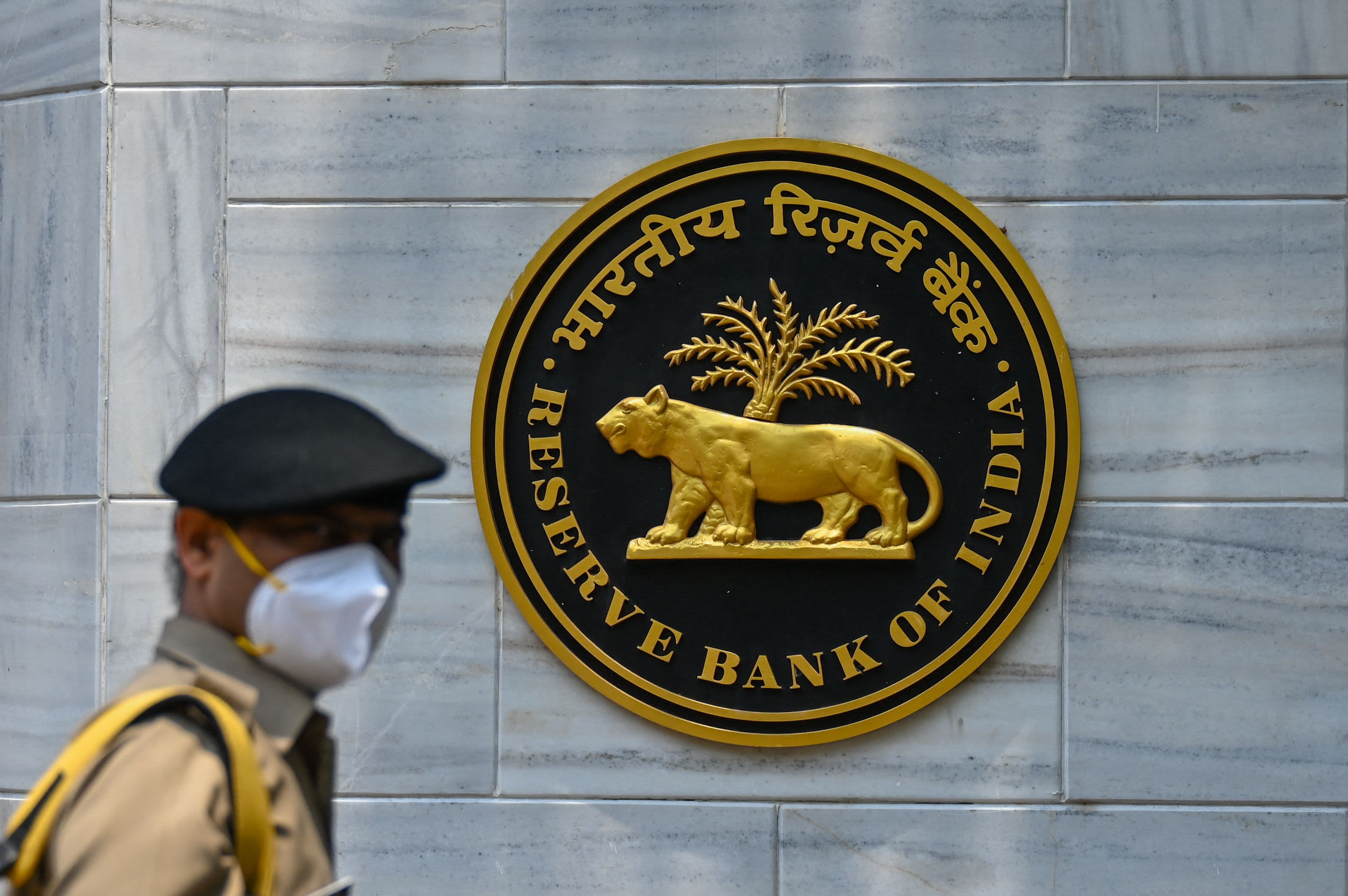 India economy: Reserve Bank of India holds interest rates steady