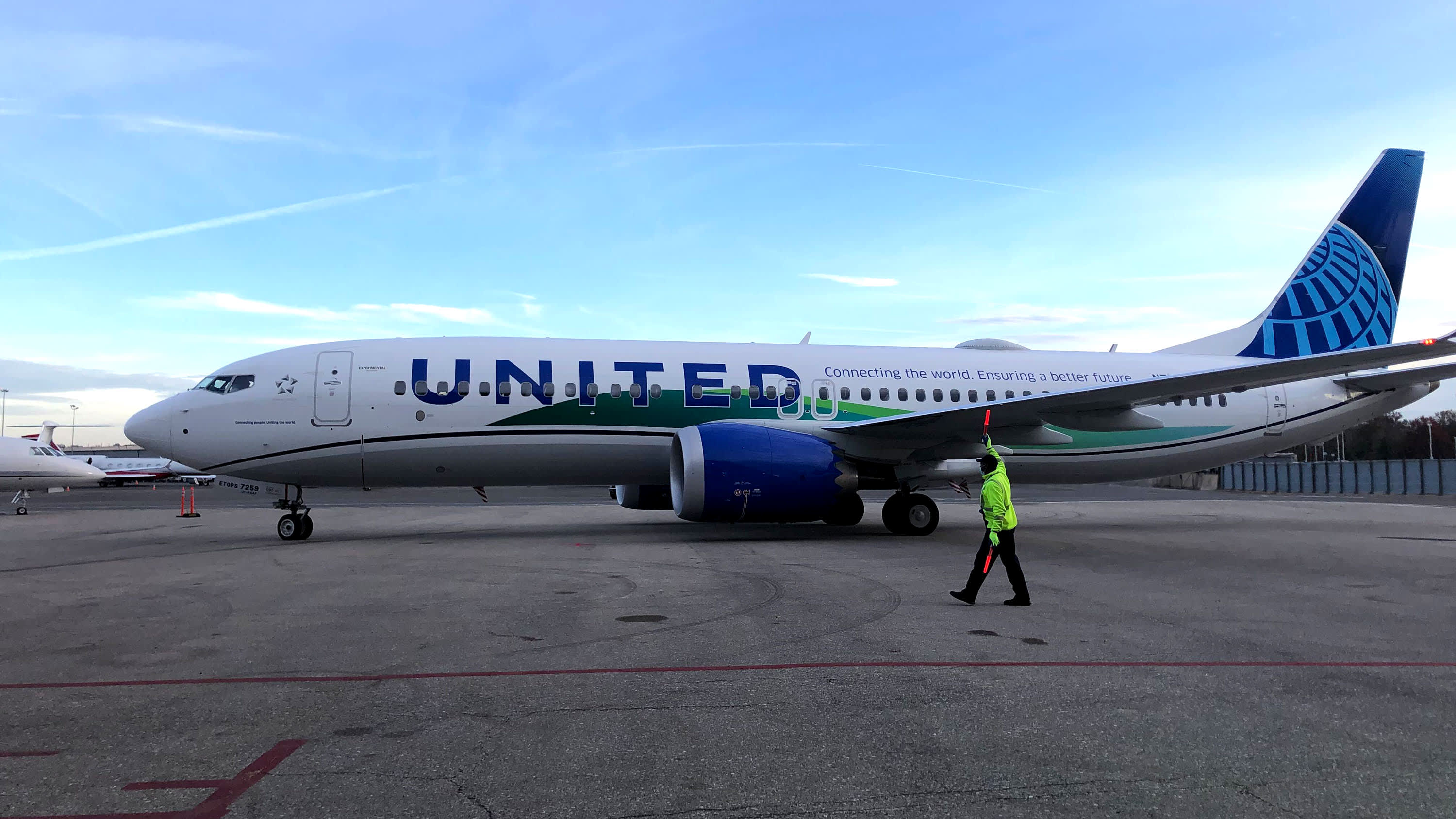 United Airlines will let unvaccinated employees return to their jobs this month