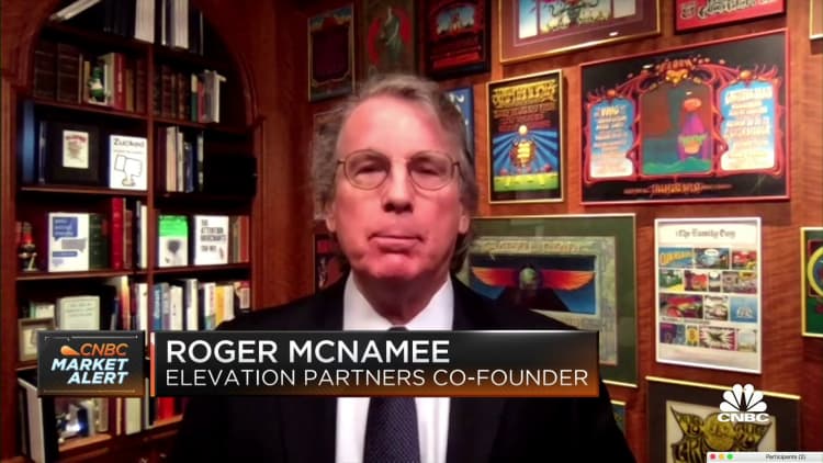 Here's what's behind Roger McNamee's bullish thesis on Apple