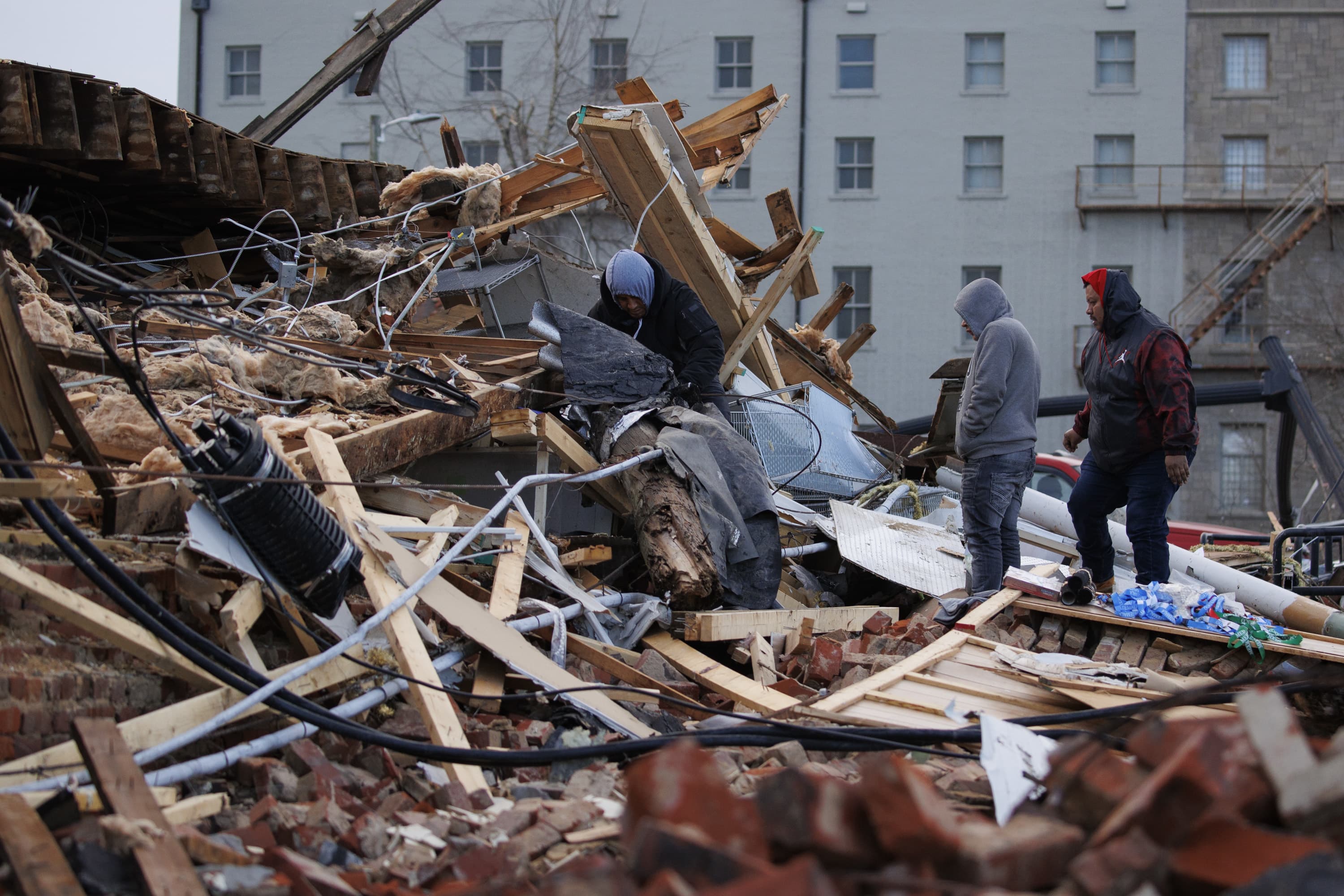 Kentucky governor declares state of emergency after deadly tornado, asks Biden f..
