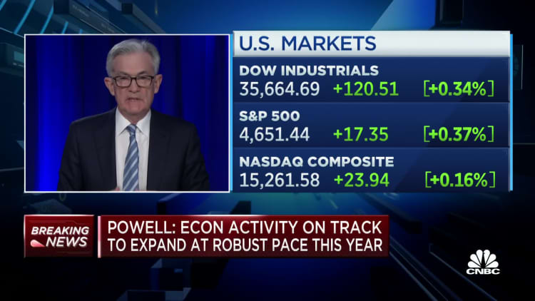 We are making rapid progress toward maximum employment: Powell