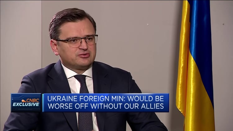 'In the end, we will prevail,' Ukraine foreign minister says about possible Russian invasion