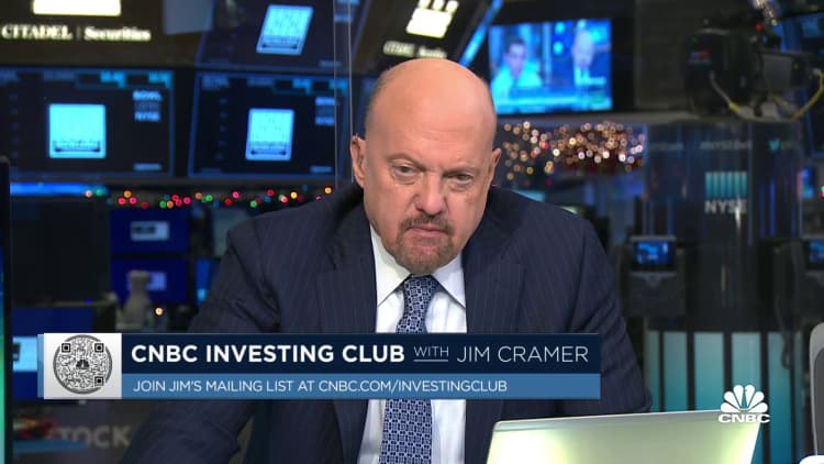 Jim Cramer says investors should sell stocks in companies losing money