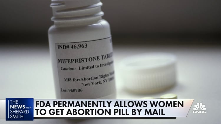FDA permanently allows women to get abortion pill by mail