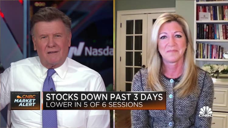 We will see above-trend economic growth in 2022: Hightower's Stephanie Link