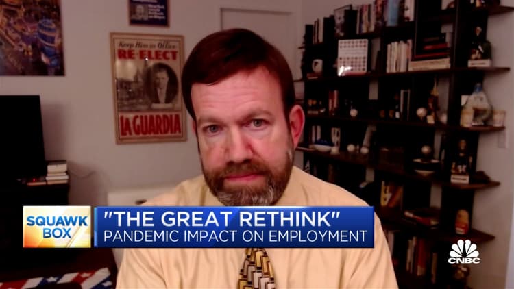 Workers are rethinking their priorities and corporations are not prepared: Pollster Frank Luntz