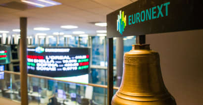 European stocks rise on signs of hope about omicron