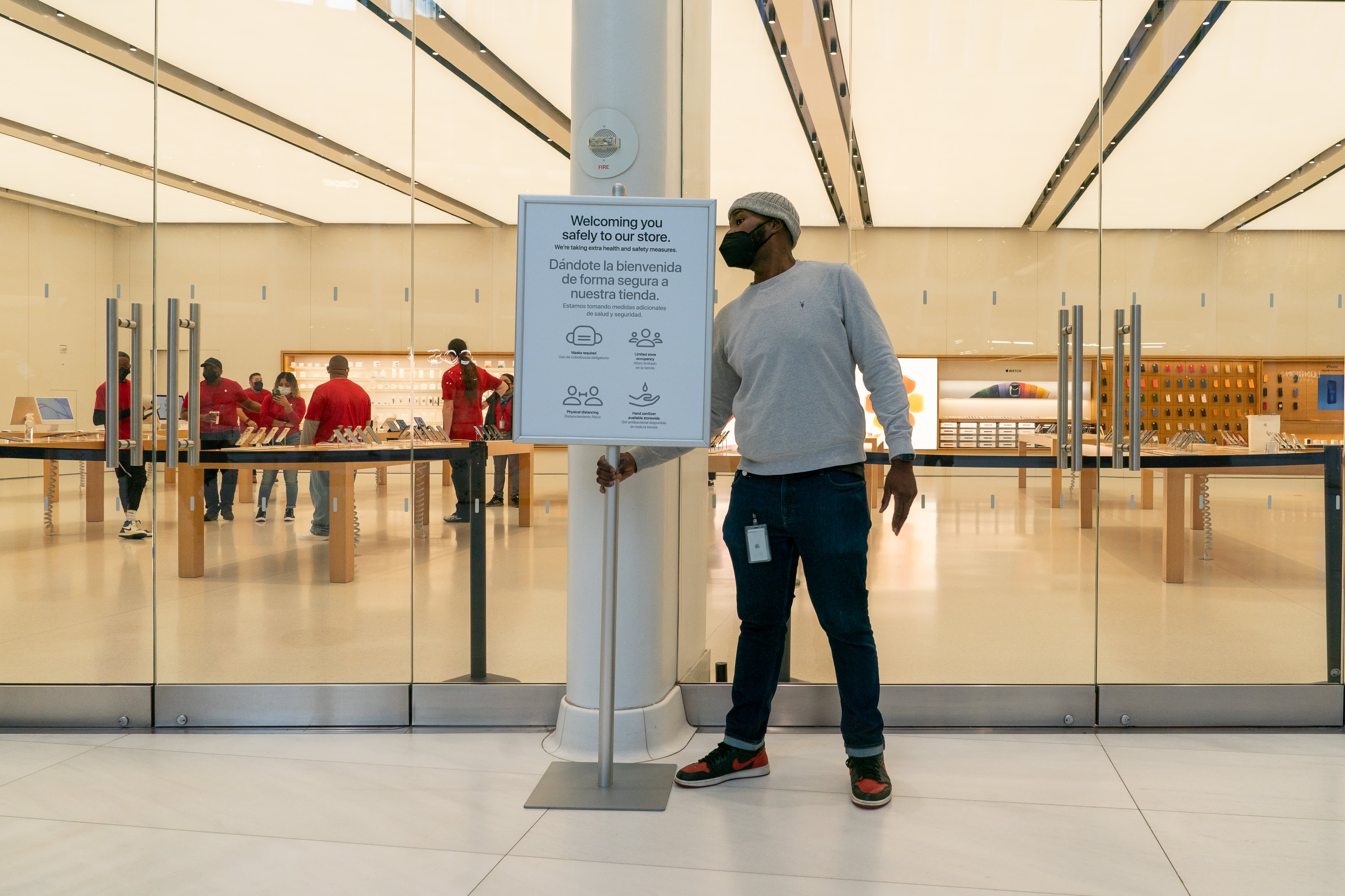 Apple Continues Store Closures Amid Covid-19 Spike, Now Shuttering 14  Locations in Florida - MacRumors