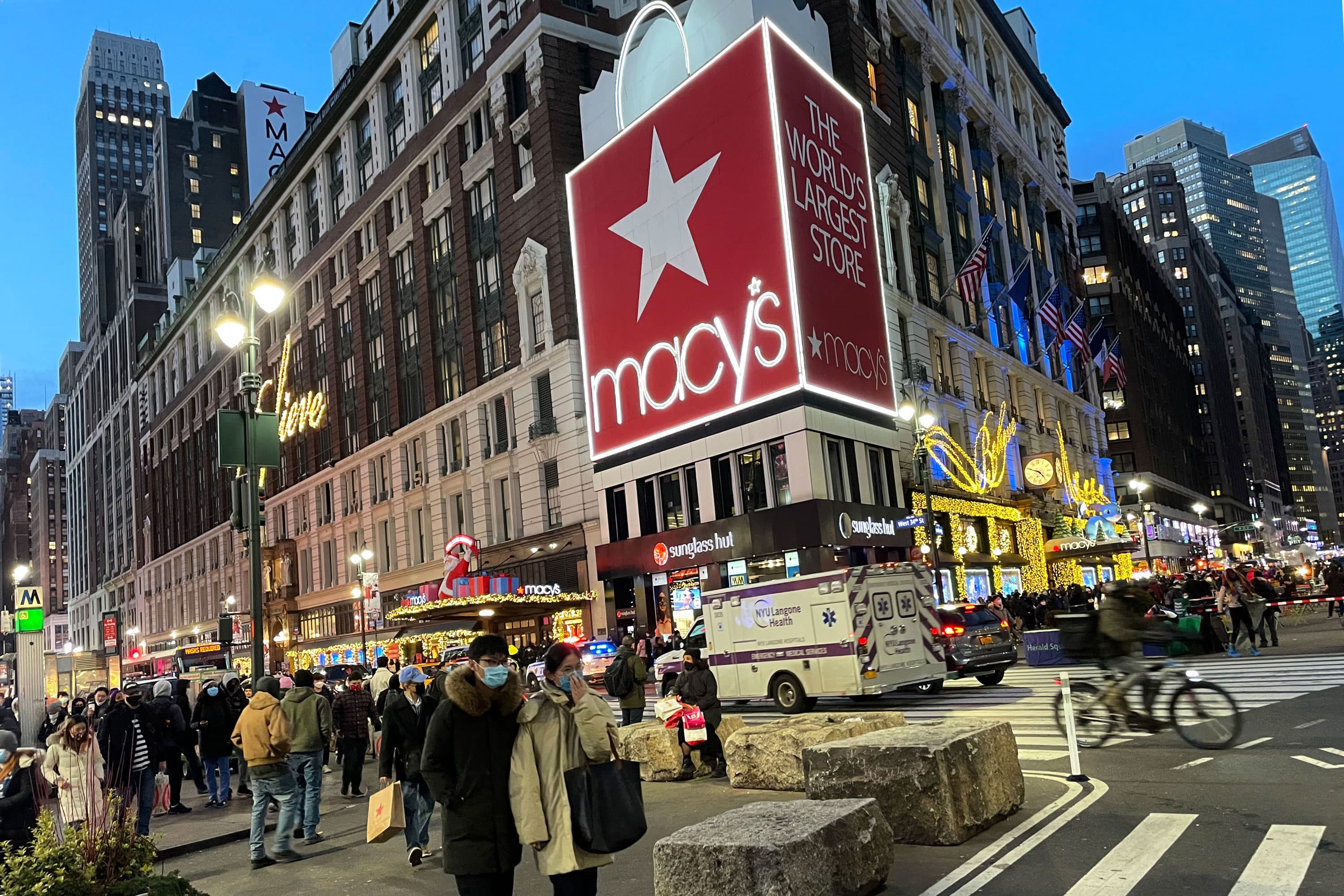 Goldman Sachs says Macy's is 'best-positioned' among retail stocks and could rally more than 20%