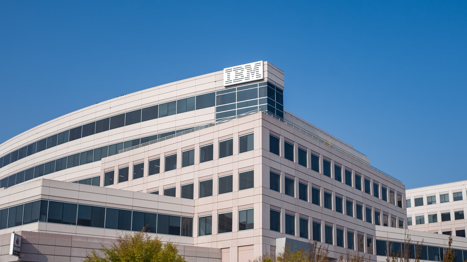 Jim Cramer tells investors that IBM is a ‘trust but verify’ situation