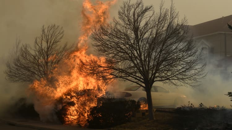 Violent wildfire ruins about 500 homes in Boulder County, Colorado