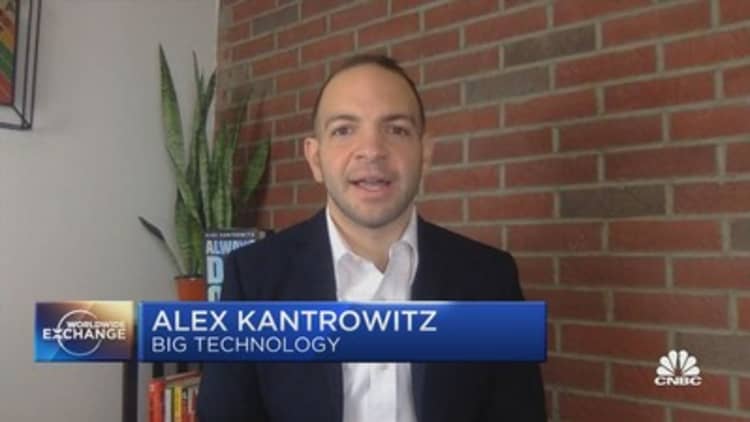 Kantrowitz: As Apple hits $3 trillion in market cap, it's going to have a lot more expectations