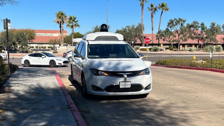 Taking a driverless Waymo in Phoenix over the holidays was fun but unsettling