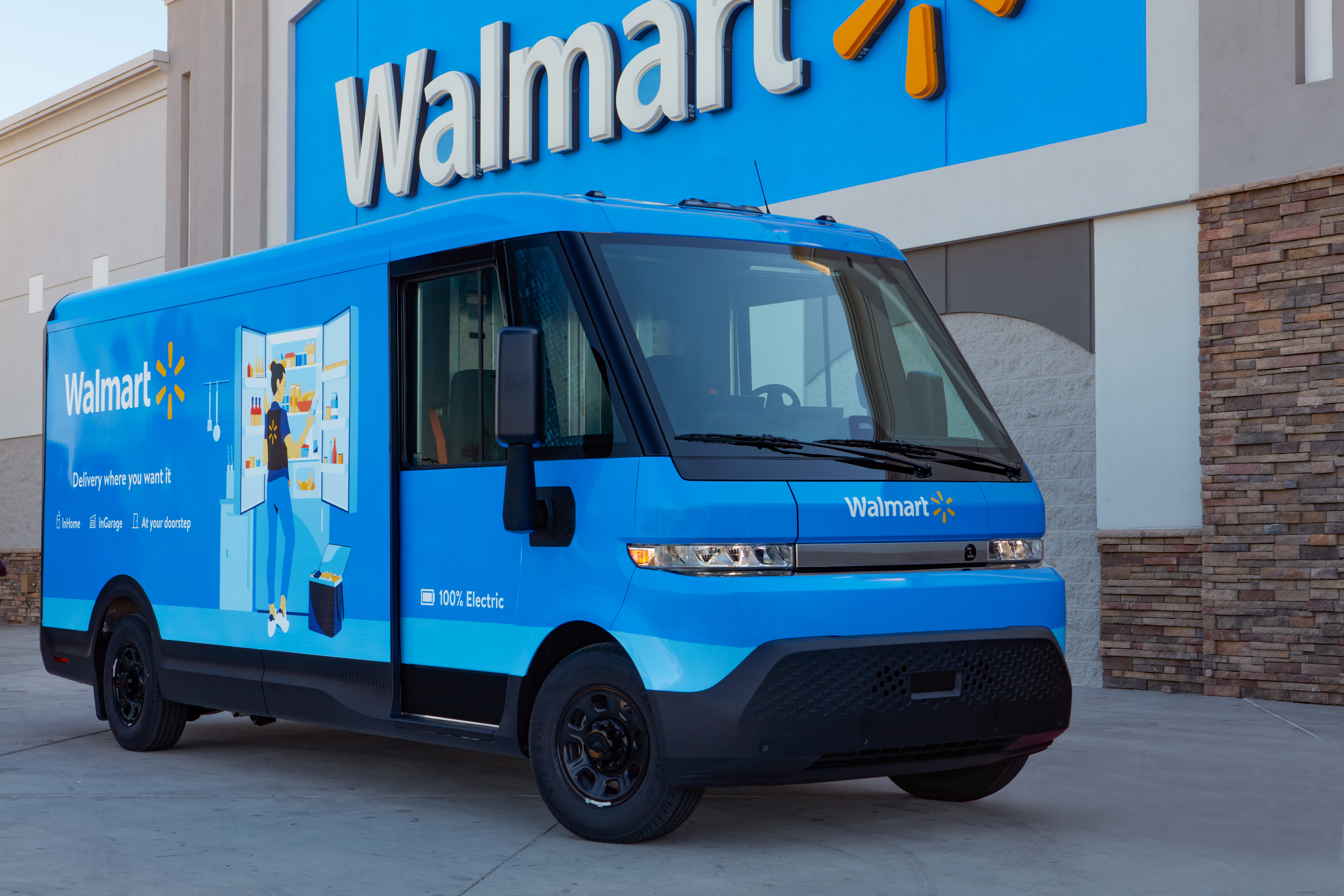 Walmart and FedEx sign deals for thousands of GM’s new electric vans