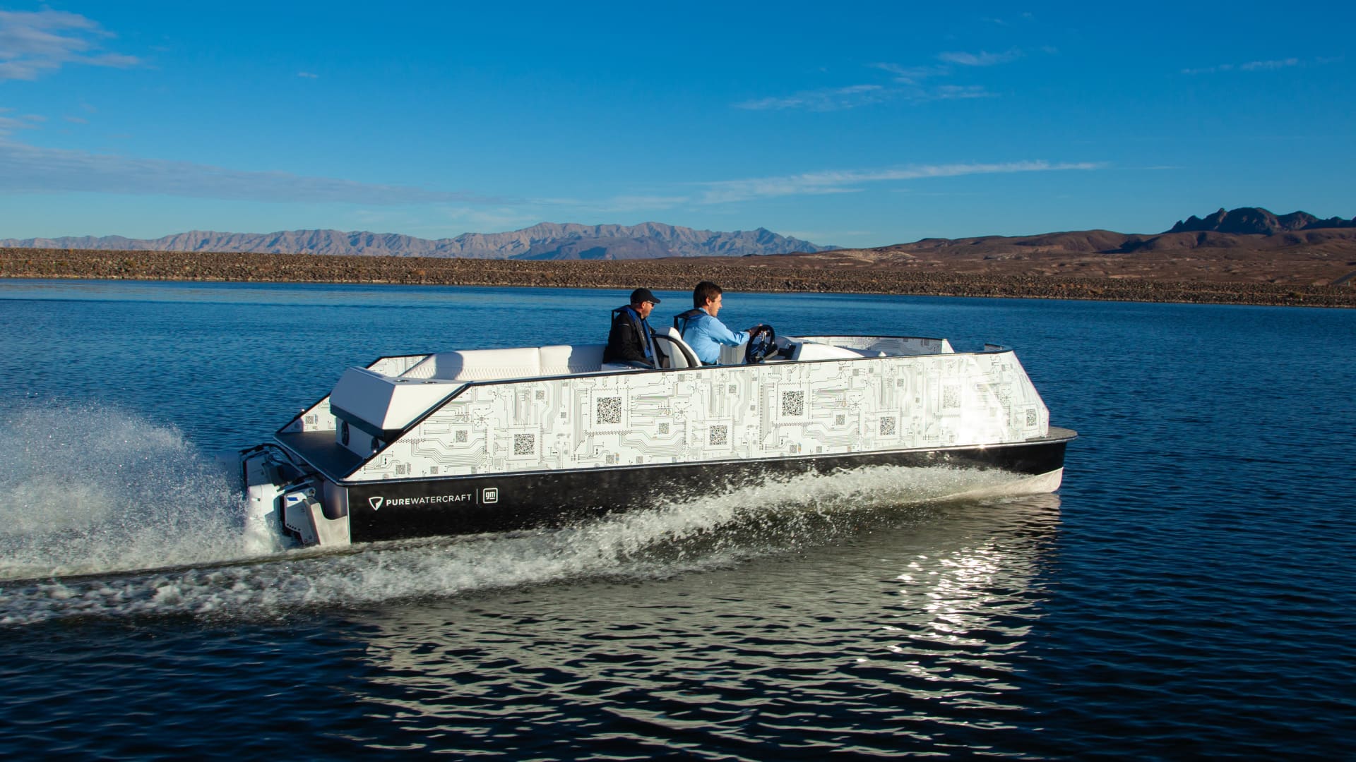 Pure Watercraft electric pontoon boat is the first product to result from the company's collaboration with General Motors.