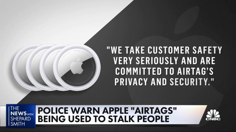 Police warn of Apple AirTags being used to stalk people