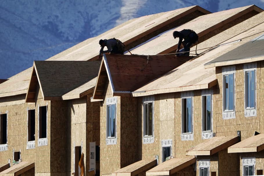 Homebuilder confidence drops for the first time in four months, as inflation hits materials