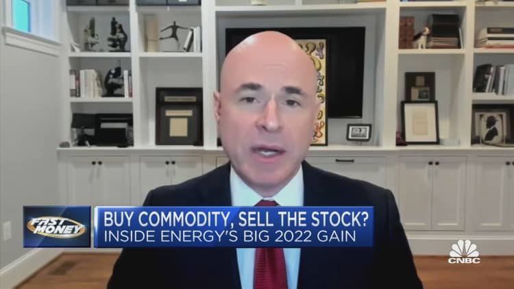 Why this may be a 'buy the commodity and sell the company' environment