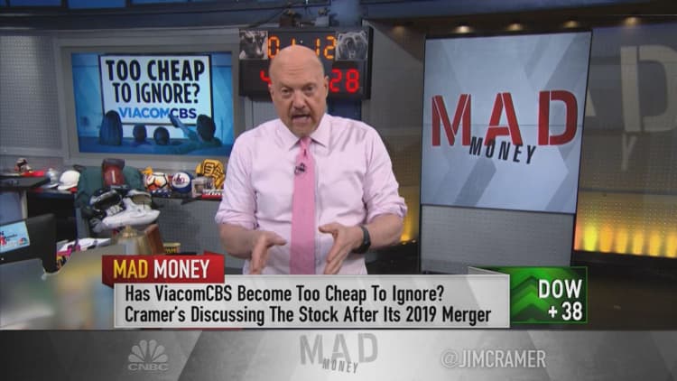Jim Cramer likes the risk-reward for ViacomCBS, expects the stock to go higher from here