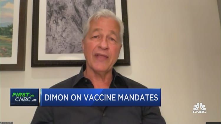 Jamie Dimon to unvaccinated Chase workers: "not going to pay you" to stay home