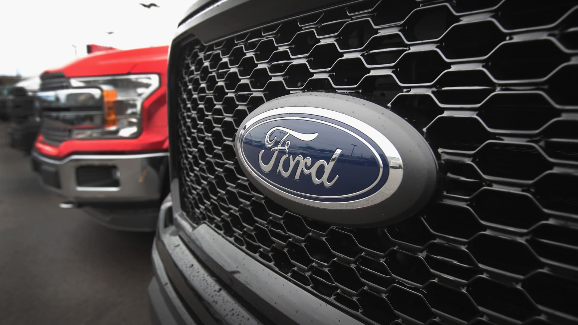 Ford’s supply chain problems include blue oval badges for F-Series pickups Auto Recent