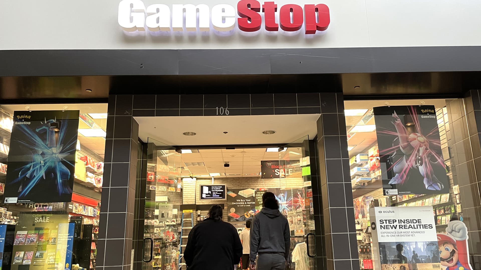 GameStop reports wider loss, announces partnership with crypto exchange FTX