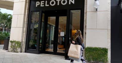 Peloton reports wider-than-expected loss, but points to turnaround progress