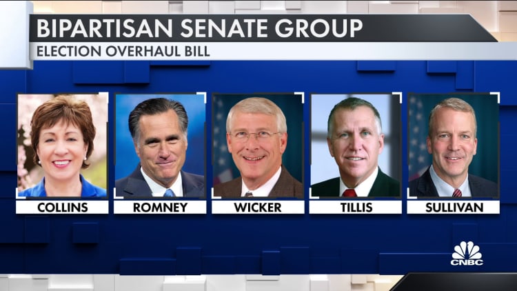 Bipartisan group of senators said to be aiming for election overhaul