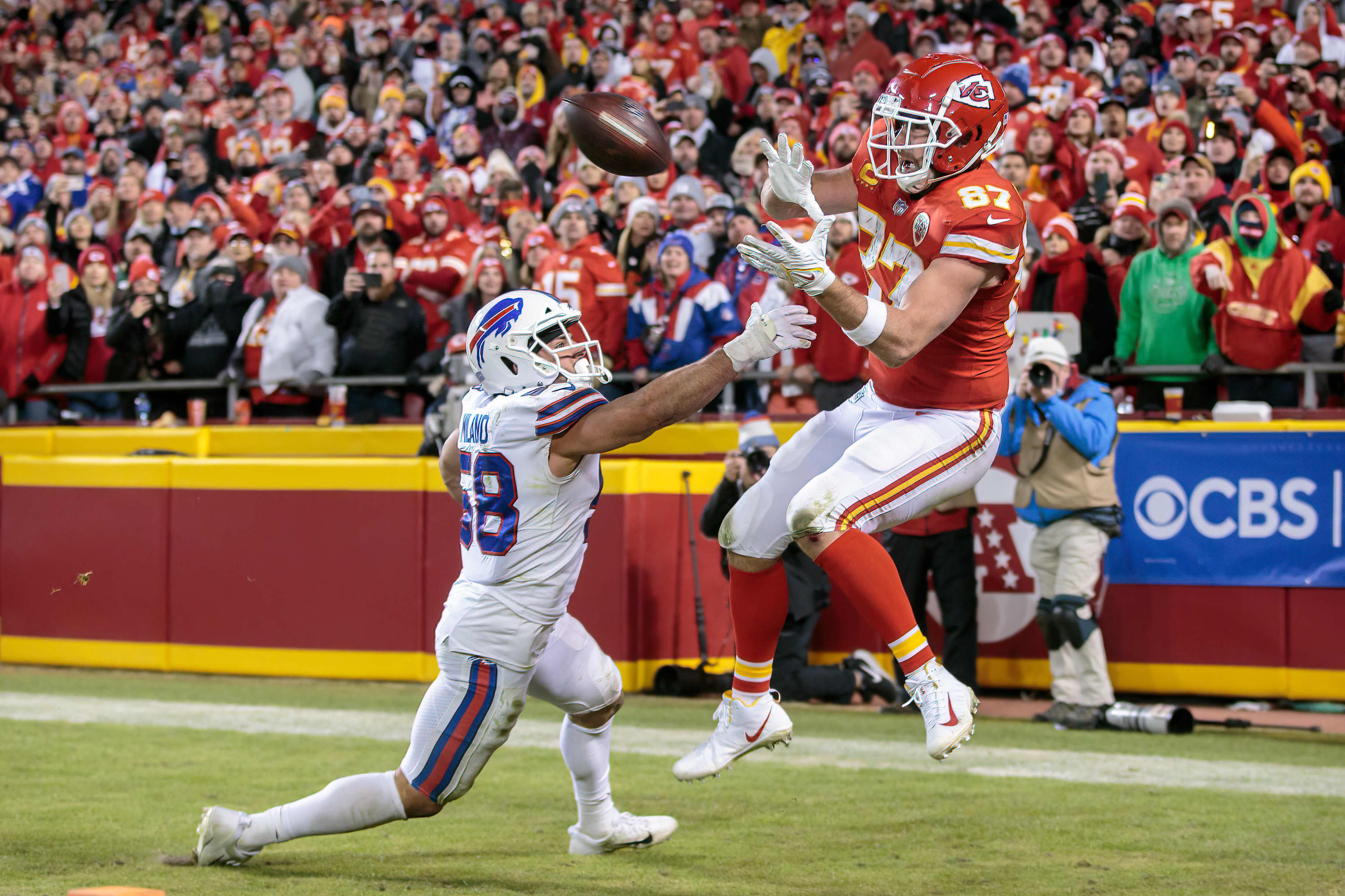 NFL playoff ratings 42.7 million people watch Chiefs win over Bills