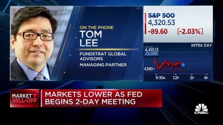Fundstrat's Tom Lee says now's a great entry point to buy stocks